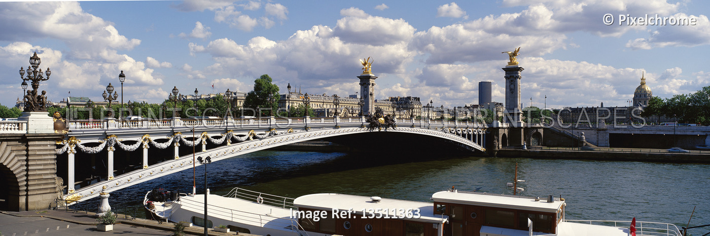 
Pont Alexandre III Bridge
Paris, France


